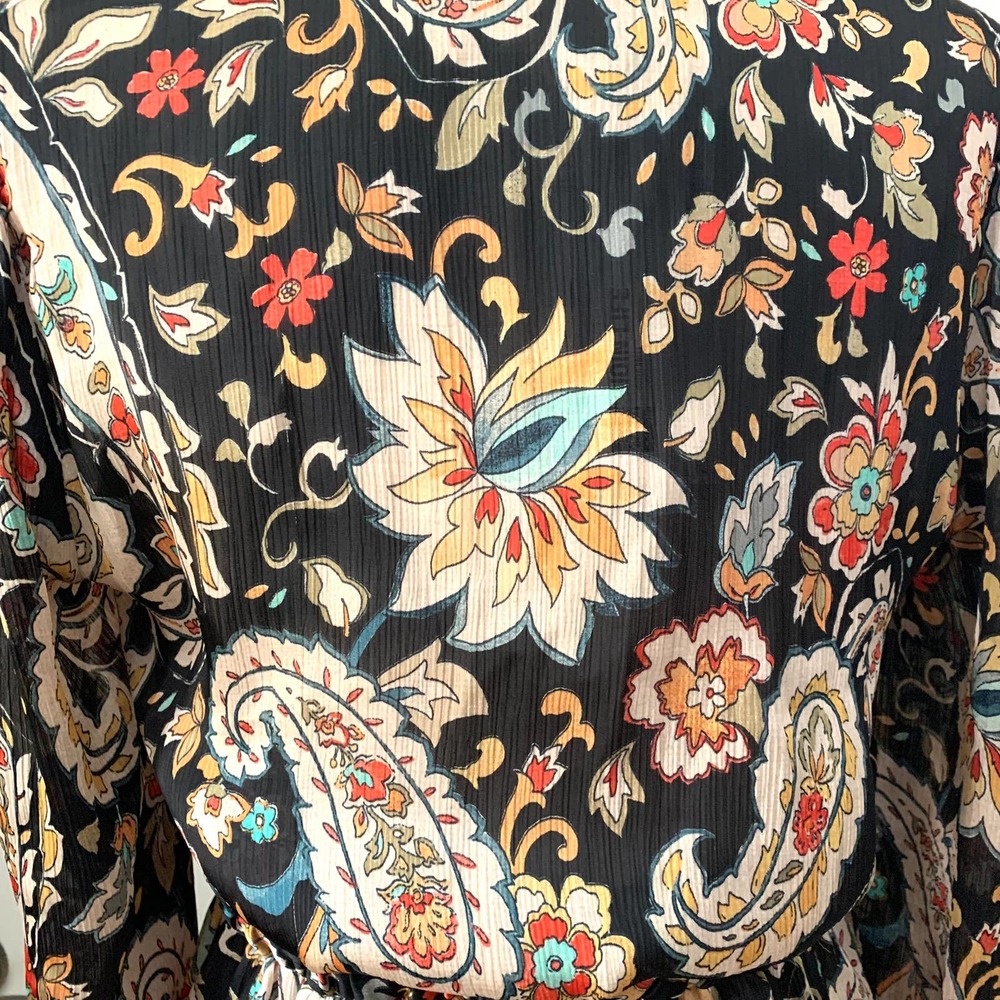 Zara Paisley Floral Printed Short V-neck Dress in Black - Picture 12 of 15